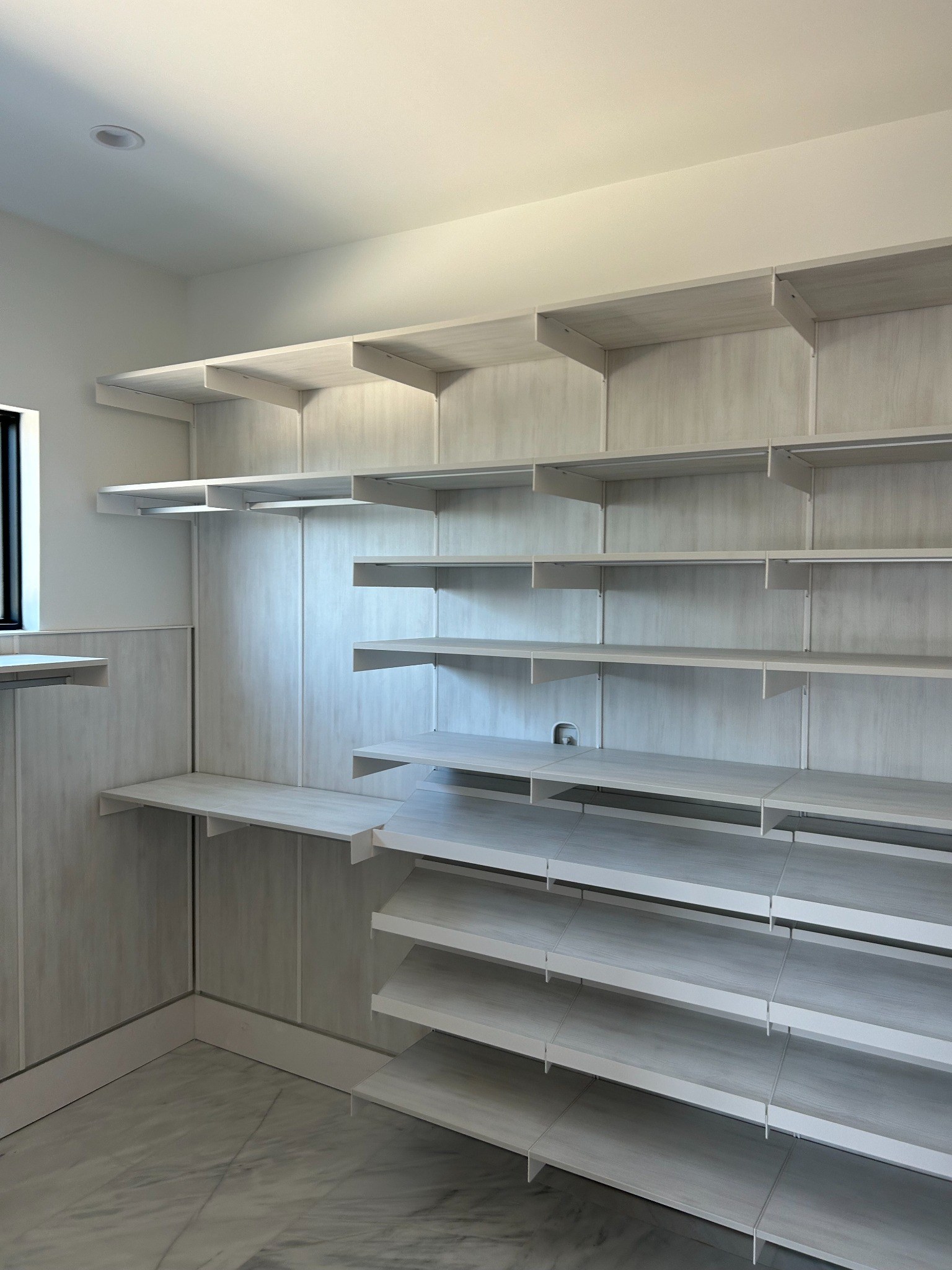 Luxury closet system